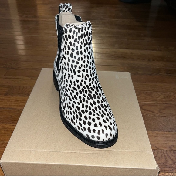 Clark’s Haircalf Clarkdale Arlo Dalmatian Print Chelsea Boot Women’s Size 6 - Picture 6 of 11